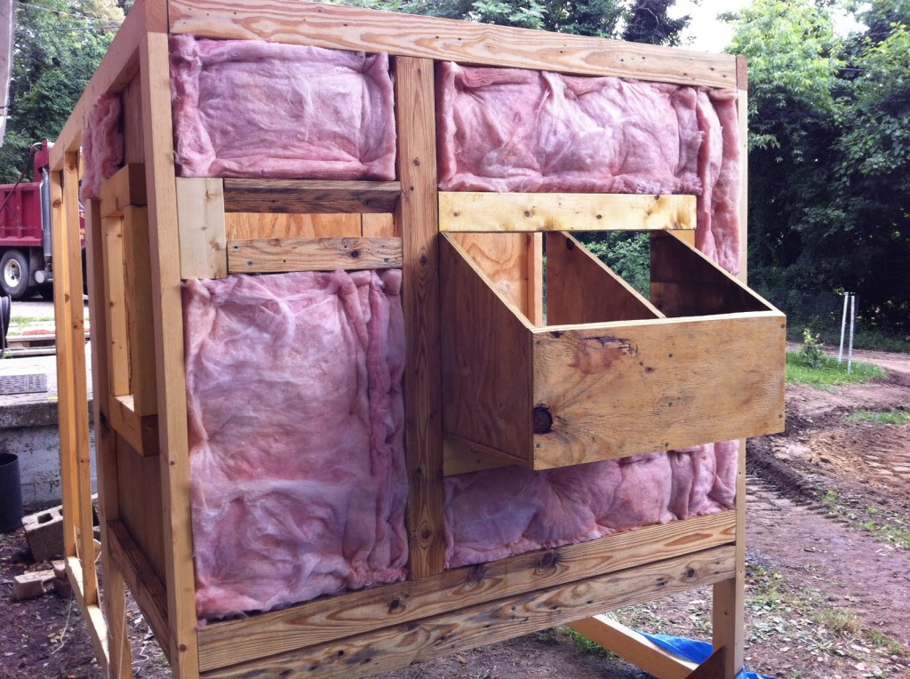 4 Ways to Insulate Your Chicken Coop for Extreme Weather Conditions